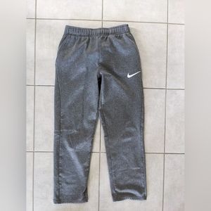 Nike dri fit xl kids joggers